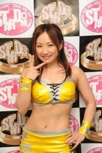 「Fan＋(ファンプラス)」でバレンタインキャンペーンを実施！愛川ゆず季をはじめ人気女子プロレス団体「スターダム」のメンバーからメンバー直筆サイン入り生写真付きチョコレートがもらえる！