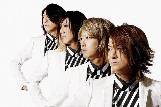 GLAY 伝説の20万人ライヴ全編を15年前と同日同時刻に生配信、放送終了後にはサプライズ発表も