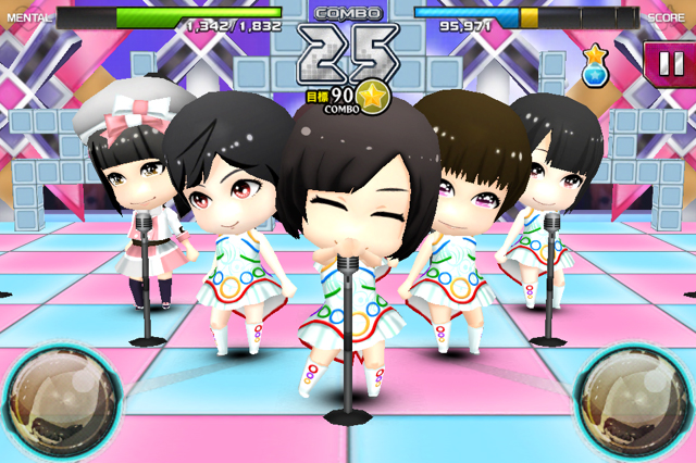 おなじみの曲をプレイ!(画像は「ヘビーローテーション」)