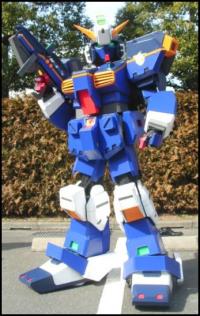 あのコスはこうして作られていた！ 着ぐるみロボット歴14年の職人が教えるカッコいいガンダムの作り方