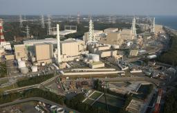 　中部電力浜岡原発＝２０１１年１１月