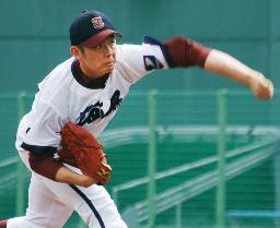 春季高校野球関東大会の花咲徳栄戦で、18三振を奪った桐光学園の松井=宇都宮清原球場