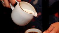 牛乳＋フレーバーエキスで手軽にコーヒー用ミルクをつくる