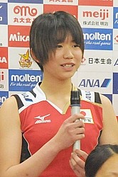 バレーボール女子日本代表の記者会見で抱負を述べる古賀=東京都北区の味の素ナショナルスポーツセンターで2013年5月13日午後2時39分、芳賀竜也撮影