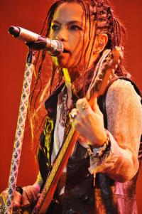 L'Arc～en～Ciel、約4年ぶりワールド・ツアー開幕！ NY公演ライヴ生中継も