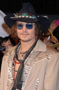 ジョニー・デップ、なんとファンサービス1時間超「歓迎嬉しい」