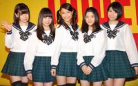 9nine（左から）佐武宇綺、村田寛奈、吉井香奈恵、川島海荷、西脇彩華