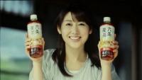 入籍後“初”！安めぐみさんの新婚生活が垣間見れる新CM アサヒ 六条麦茶 新CM  「夫婦の絆春」篇