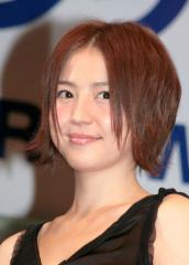 長澤まさみ 超お色気ホットパンツの下は念入り剃毛お手入れ