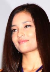 黒木メイサ でき婚夫の負債を肩代わりするフルヌード濡れ場