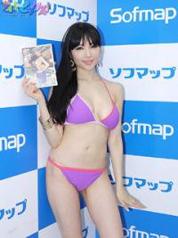 森下悠里、一人二役に挑戦しました