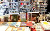 �a�J�ɖ{�̋��_�ASHIBUYA PUBLISHING BOOK SELLERS