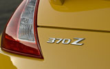 �x�[����E�����A�V�^�t�F�A���f�BZ�k�ă��f���u370Z�v