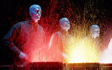 �u���[�}���ĂсI �uBLUE MAN GROUP IN TOKYO�v�ĉ�