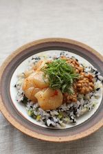 お刺身と納豆のネバネバ薬味寿司