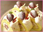 苺スコーンと苺ロールケーキ♪