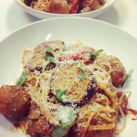 ミートボールとなすのトマトソースのスパゲティー