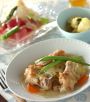ワイン煮は、手羽元と野菜の旨味が出たスープも絶品! お好みのパンを添えてもいいですね。