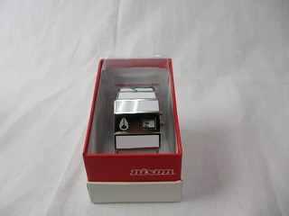 【訳あり商品】エキポン Facebook 1,000いいね！突破記念価格　nixon 腕時計 『THE ROTOLOG A028』 WHITE　参考価格37,800円が9,381円！【送料込】