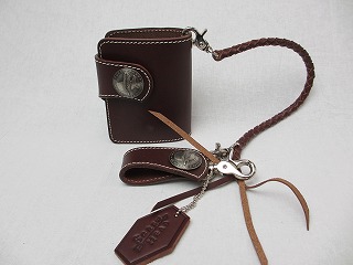 【訳あり商品】エキポン Facebook 1,000いいね！突破記念価格　『SCREW HEAD 二つ折り革財布』 参考価格30,450円が7,782円！ 【送料込】
