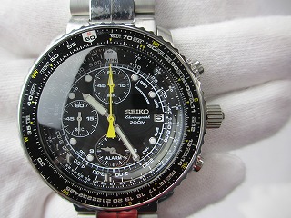【訳あり商品】エキポン Facebook 1,000いいね！突破記念価格　『SEIKO シルバー 文字盤ブラック』 参考価格47,250円がなんと11,436円！【送料込】