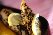 鶏ささ身のゴマ焼き