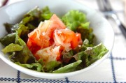 トマトのシンプルサラダ