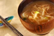 切干し大根とモヤシのみそ汁
