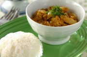 プーパッポンカリー(タイ風カニと卵のカレー)