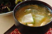 大根と白菜の合わせみそ汁