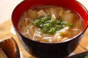 エノキと油揚げのみそ汁