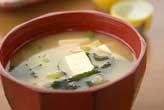 油揚げと豆腐のみそ汁