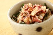 タコ梅和え丼