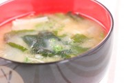 ワカメとエノキのみそ汁