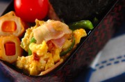 ピーマンとベーコンの卵とじ