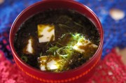 豆腐とアオサのお吸い物