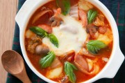 トマト味噌のマルゲリータ鍋