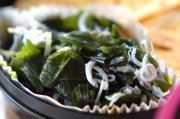 シラス干しとワカメの酢の物