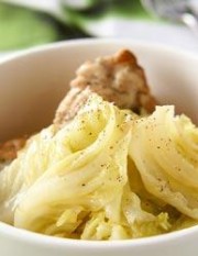 春キャベツと鶏肉の蒸し煮