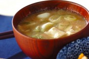 豆腐のゴマみそ汁