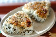 ワカメの焼きおにぎり
