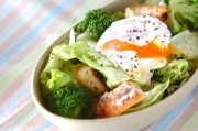 ポーチドエッグサラダ