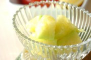 メロンのリキュールがけ