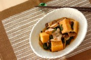 厚揚げと豚バラ肉の炒め煮