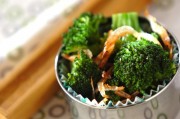 ブロッコリーの桜エビ和え