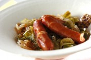 ソーセージと春キャベツの煮物