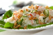 カニカマサラダご飯