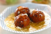 ピリ辛肉団子