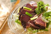 カツオのたたきサラダ風