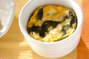 レンジでワカメ入り卵焼き